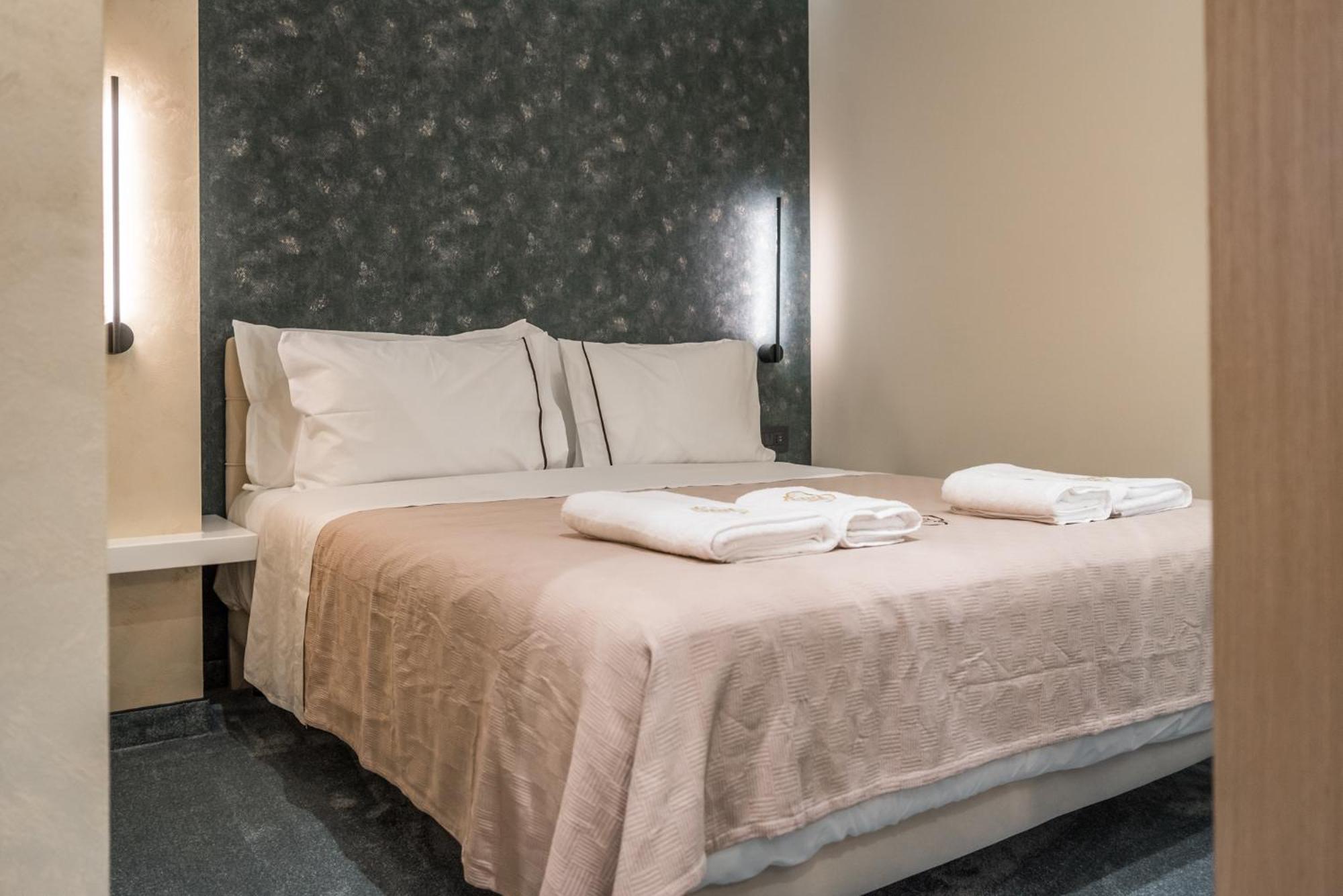 Piazza Luxury Apartments Tirana Exterior photo