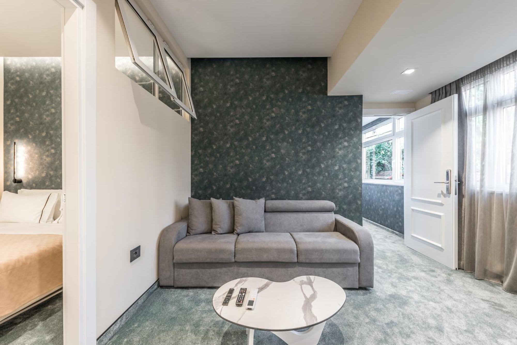Piazza Luxury Apartments Tirana Exterior photo